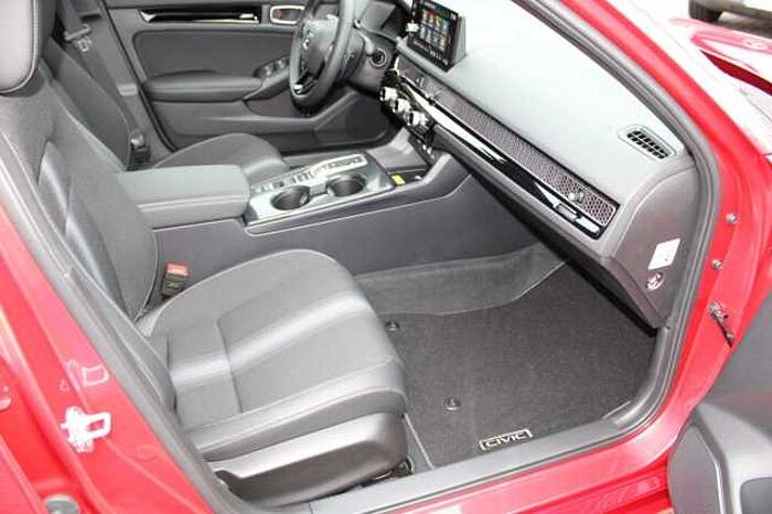 Honda Civic e: HEV 2.0 i-MMD Hybrid Sport