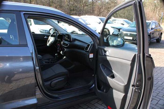 Hyundai Tucson Diesel blue 1.6 CRDi 2WD DCT Advantage