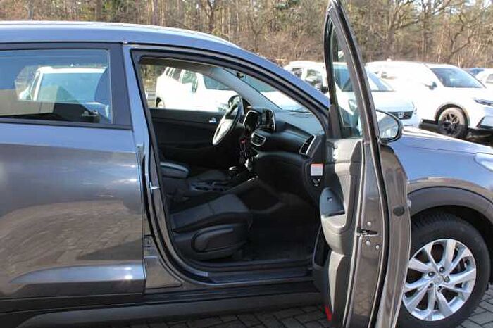 Hyundai Tucson Diesel blue 1.6 CRDi 2WD DCT Advantage